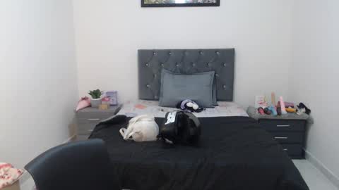 naughtyplayass online show from 09-30-25, 06:24