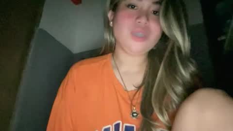 Snapshot of naughtyrosecum chatting on 05-11-26, 03:07 Rose Wilson online show from 05-11-26, 03:07