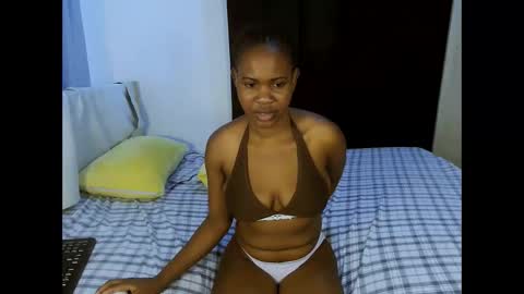 naughtysluts_ online show from 10-31-25, 08:04