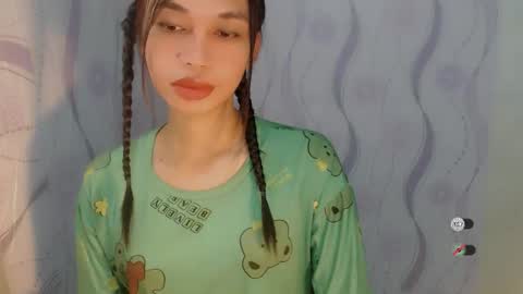 Celine online show from 04-11-26, 12:37