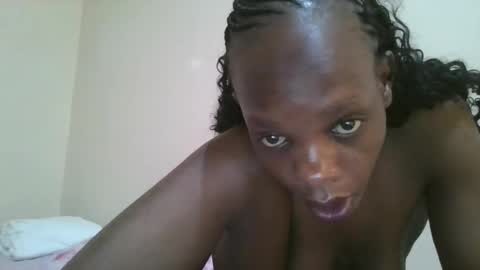 Snapshot of naughtysweetpie chatting on 11-01-25, 08:00 naughty online show from 11-01-25, 08:00