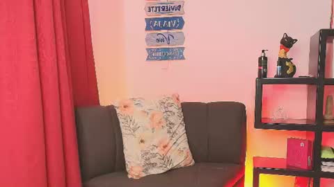 Nicolle online show from 07-23-26, 03:04