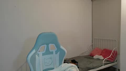 sabrina online show from 04-25-26, 04:37