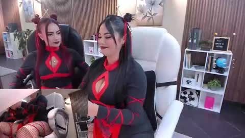         online show from 10-31-25, 10:11