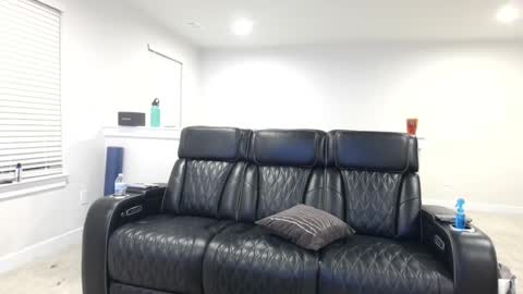 Snapshot of nautimermaid chatting on 02-04-25, 01:45 nautimermaid online show from 02-04-25, 01:45