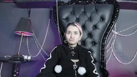 Navier  online show from 04-17-26, 03:09