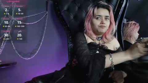Snapshot of navier__ chatting on 05-13-26, 04:10 Navier online show from 05-13-26, 04:10