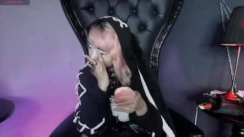 Snapshot of navier__ chatting on 05-15-26, 03:02 Navier online show from 05-15-26, 03:02