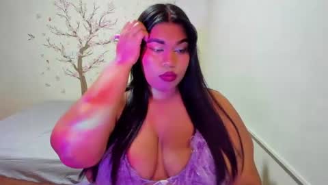 nayara_hinny online show from 06-15-26, 12:02