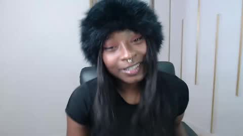 Snapshot of nayariskaya chatting on 04-26-26, 03:10 Nayaris 3 online show from 04-26-26, 03:10