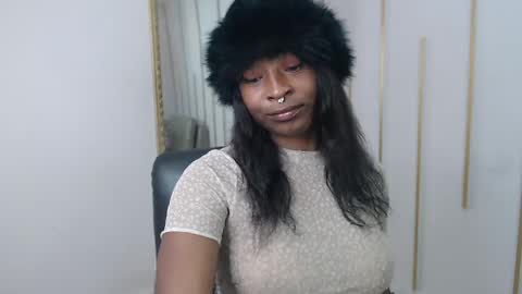 Snapshot of nayariskaya chatting on 05-04-26, 04:03 Nayaris 3 online show from 05-04-26, 04:03