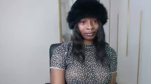 Snapshot of nayariskaya chatting on 05-12-26, 03:53 Nayaris 3 online show from 05-12-26, 03:53