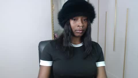 Snapshot of nayariskaya chatting on 05-13-26, 04:04 Nayaris 3 online show from 05-13-26, 04:04