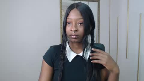 Snapshot of nayariskaya chatting on 06-03-26, 01:25 Nayaris 3 online show from 06-03-26, 01:25
