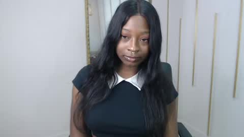 Snapshot of nayariskaya chatting on 06-03-26, 02:33 Nayaris 3 online show from 06-03-26, 02:33