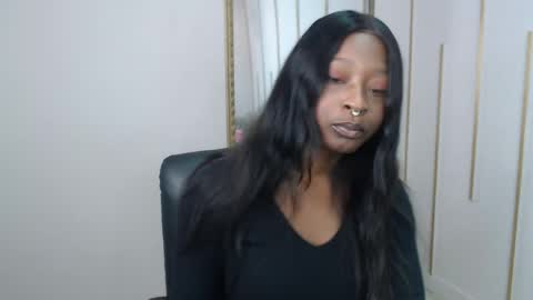 Snapshot of nayariskaya chatting on 06-06-26, 01:27 Nayaris 3 online show from 06-06-26, 01:27