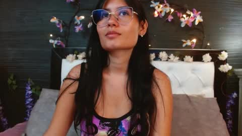 Naye  online show from 03-12-25, 07:35