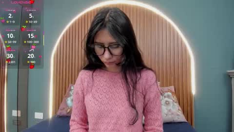 Naye  online show from 11-27-25, 03:52