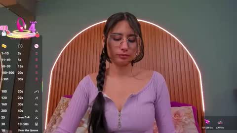 Snapshot of nayecloud chatting on 01-15-26, 04:06 Naye online show from 01-15-26, 04:06