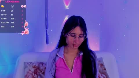 Snapshot of nayecloud chatting on 02-26-26, 01:26 Naye online show from 02-26-26, 01:26