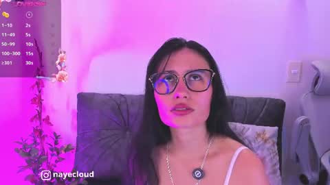 Naye  online show from 06-15-26, 05:04