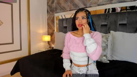    online show from 10-12-25, 11:31