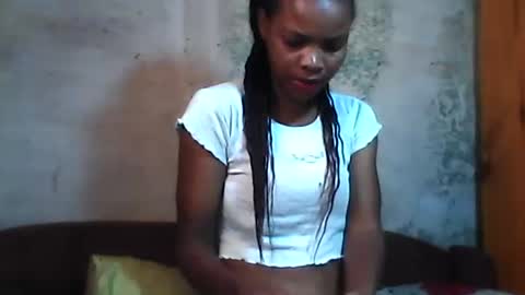 Nayla online show from 05-20-26, 07:14