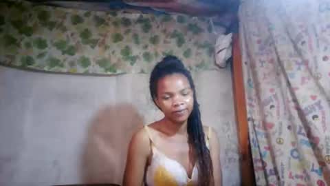 Nayla online show from 05-30-26, 12:02
