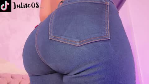 Snapshot of naylapot_ chatting on 01-06-25, 12:13 Juli online show from 01-06-25, 12:13