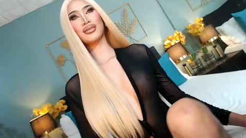 Snapshot of nayumi_edwards chatting on 07-07-26, 06:01 F R A N Z I A online show from 07-07-26, 06:01