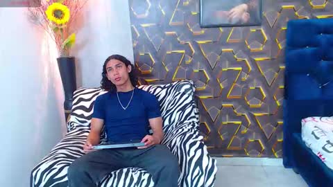 Nazper online show from 10-08-25, 03:42