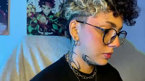 Snapshot of nazzz10 chatting on 12-04-25, 03:49 nazzz10 online show from 12-04-25, 03:49