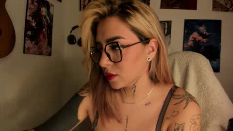 nazzz10 online show from 04-11-26, 02:21