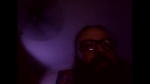 Snapshot of needu802318 chatting on 09-25-25, 04:16 Easy E online show from 09-25-25, 04:16