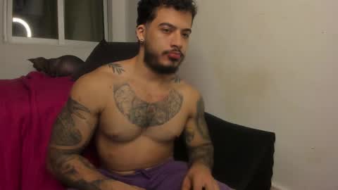 Nei turn green online show from 03-05-25, 02:57