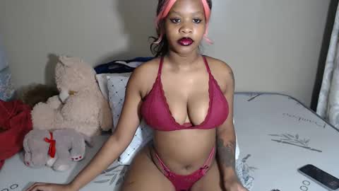 Snapshot of neeshaah chatting on 01-16-26, 07:23 Neeshaa online show from 01-16-26, 07:23