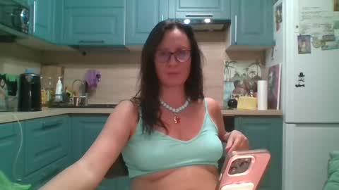 Snapshot of nefertiti05 chatting on 07-28-26, 07:39 nefertiti05 online show from 07-28-26, 07:39