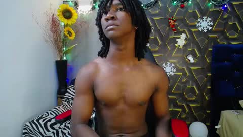 Snapshot of negga_cum chatting on 11-28-25, 02:20 NEGGA online show from 11-28-25, 02:20