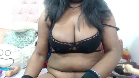 Snapshot of negrabig_38 chatting on 10-31-25, 04:57 negrabig 38 online show from 10-31-25, 04:57