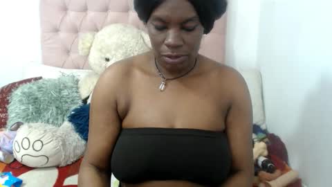 Snapshot of negrabig_38 chatting on 11-21-25, 08:13 negrabig 38 online show from 11-21-25, 08:13
