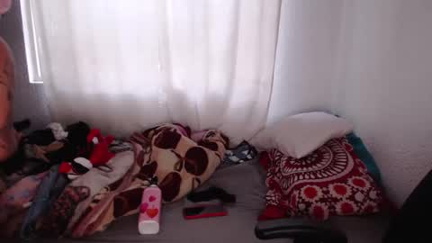 Zoe online show from 10-20-25, 10:49