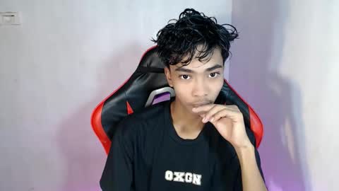 Snapshot of neil_asian69 chatting on 11-01-25, 04:58 neil_asian69 online show from 11-01-25, 04:58