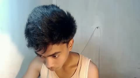 Snapshot of neil_asian69 chatting on 11-26-25, 04:13 neil_asian69 online show from 11-26-25, 04:13