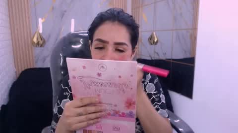 Snapshot of neiti_milk chatting on 12-04-25, 02:43 paula online show from 12-04-25, 02:43