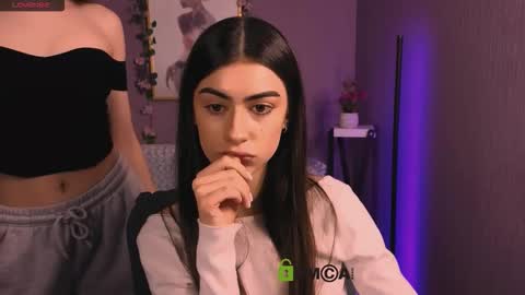 Meow online show from 12-22-25, 10:23