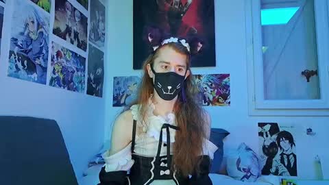 Snapshot of neko_nyaaa chatting on 02-18-25, 08:14 Neko online show from 02-18-25, 08:14