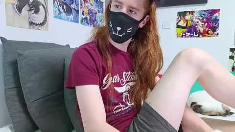 Snapshot of neko_nyaaa chatting on 09-20-25, 02:07 Neko online show from 09-20-25, 02:07