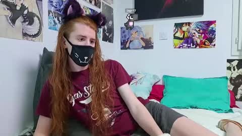 Snapshot of neko_nyaaa chatting on 09-26-25, 03:49 Neko online show from 09-26-25, 03:49