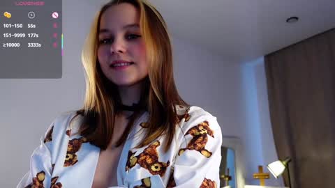 Snapshot of neldaaskins chatting on 01-23-25, 07:54 Lana online show from 01-23-25, 07:54