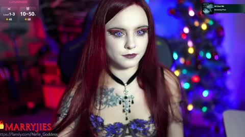 Snapshot of nelle_ chatting on 01-10-25, 12:58 online show from 01-10-25, 12:58